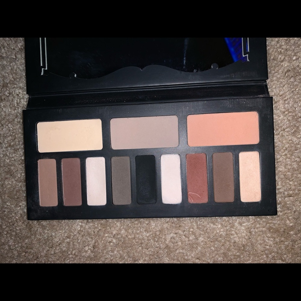 Kat Von D Shade + Light Eye Contour Palette